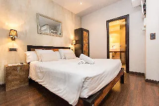 Ainb Born-dames Apartamento *
